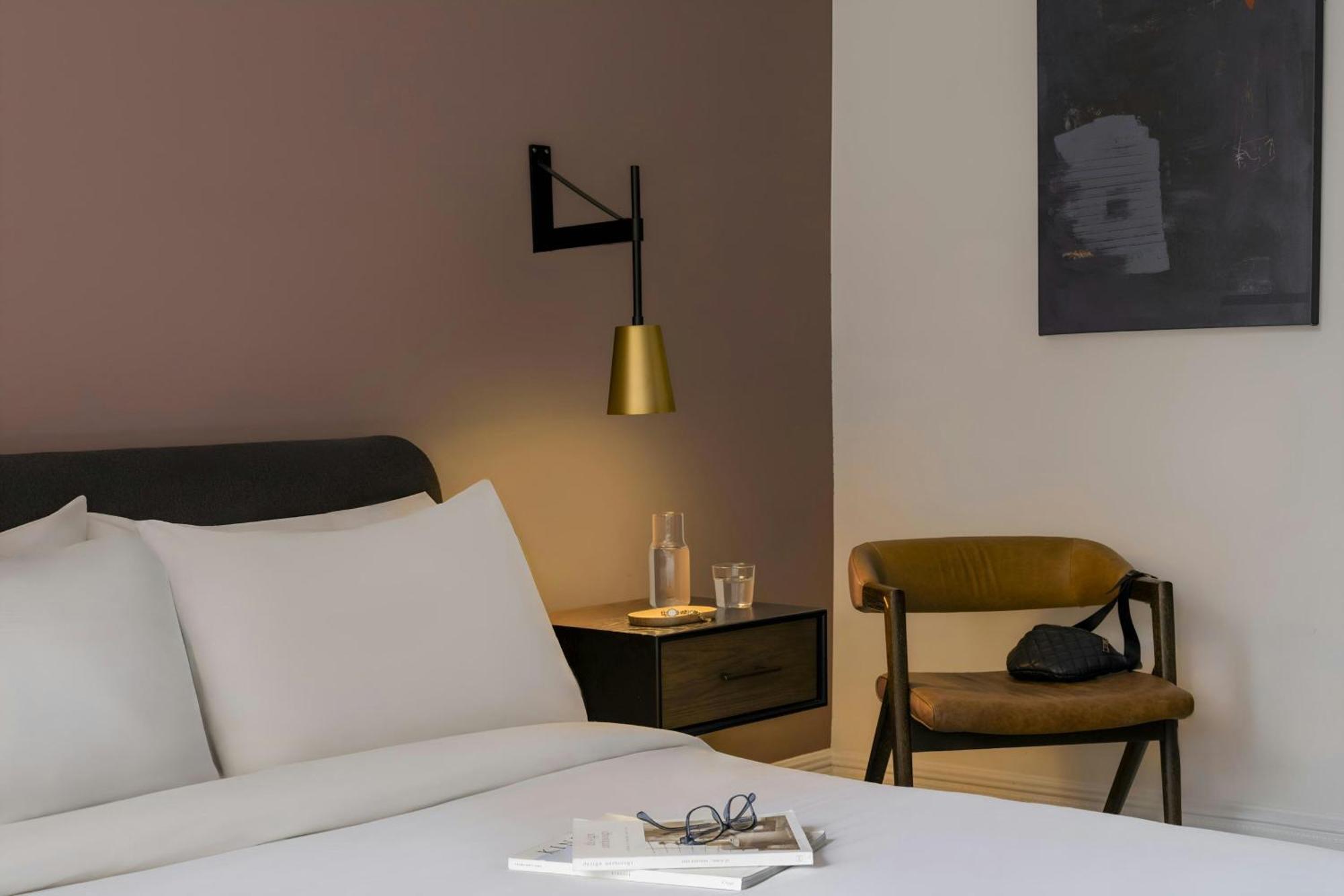 Hotel Flatiron Hotel, Sonder